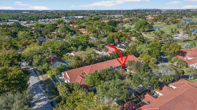 4115 Carriage Drive P4, Pompano Beach, FL 33069