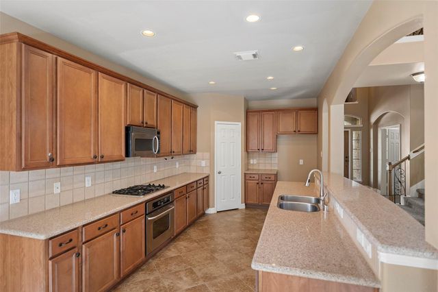 12835 Bedford Falls Drive, Cypress, TX 77429