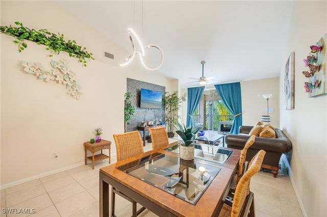 6625 Huntington Lakes CIR 203, Naples, FL 34119