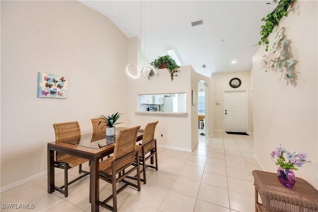 6625 Huntington Lakes CIR 203, Naples, FL 34119