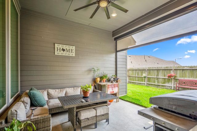 21433 Flora Springs Lane, Magnolia, TX 77355