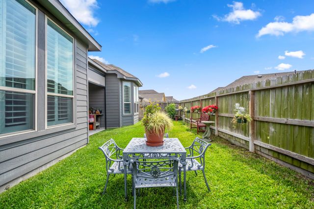 21433 Flora Springs Lane, Magnolia, TX 77355