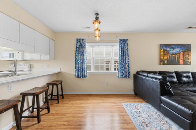 618 3rd Ave S Apt 3E, North Myrtle Beach, SC 29582