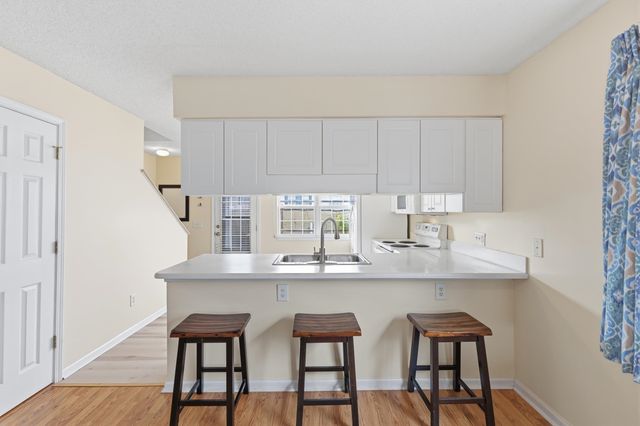 618 3rd Ave S Apt 3E, North Myrtle Beach, SC 29582