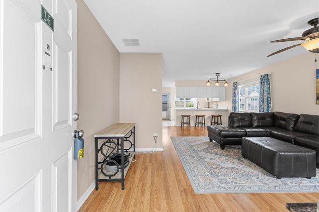 618 3rd Ave S Apt 3E, North Myrtle Beach, SC 29582