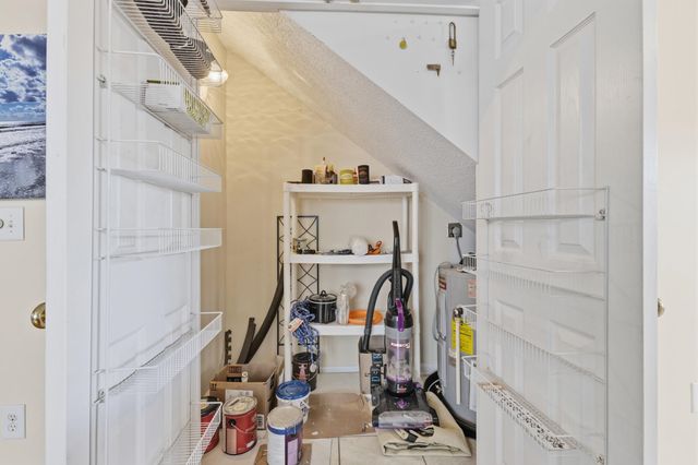 618 3rd Ave S Apt 3E, North Myrtle Beach, SC 29582