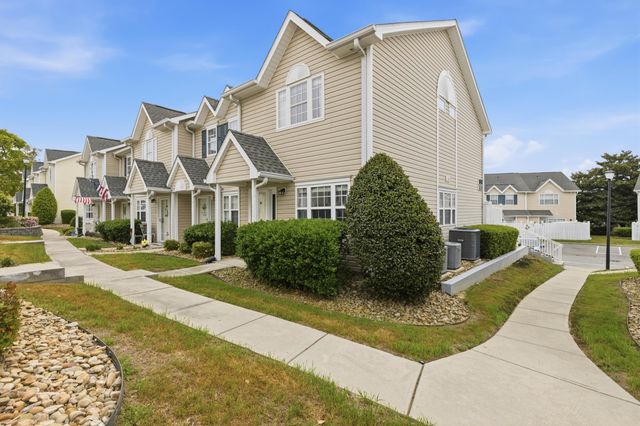 618 3rd Ave S Apt 3E, North Myrtle Beach, SC 29582