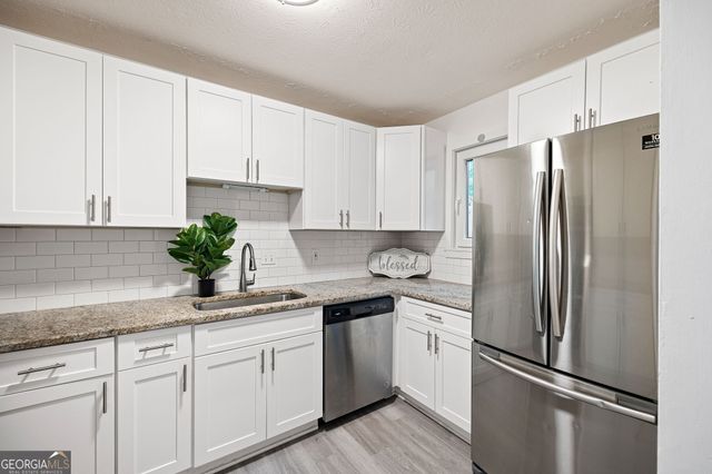 2082 Lenoa Lane, Austell, GA 30106