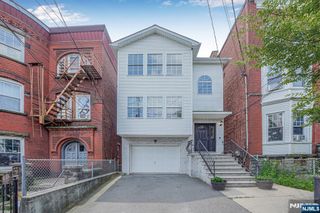 130 3rd Avenue, Newark, NJ 07104