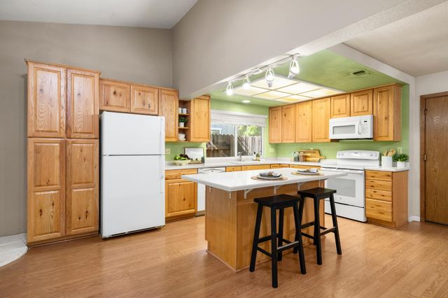 7859 Casa Bella Way, Citrus Heights, CA 95610