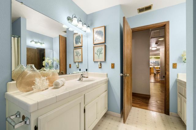 7859 Casa Bella Way, Citrus Heights, CA 95610