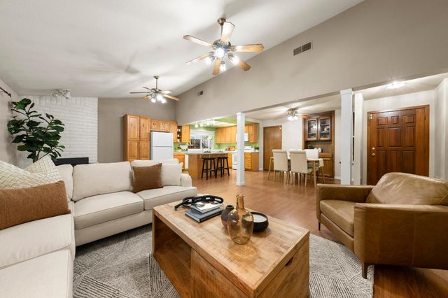 7859 Casa Bella Way, Citrus Heights, CA 95610