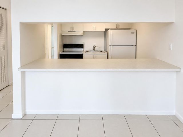 251 NW 177TH Street A-206, Miami Gardens, FL 33169