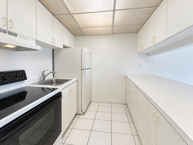 251 NW 177TH Street A-206, Miami Gardens, FL 33169