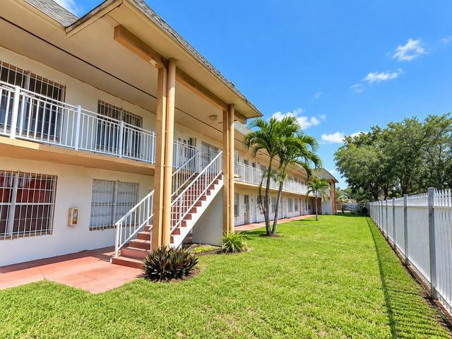 251 NW 177TH Street A-206, Miami Gardens, FL 33169