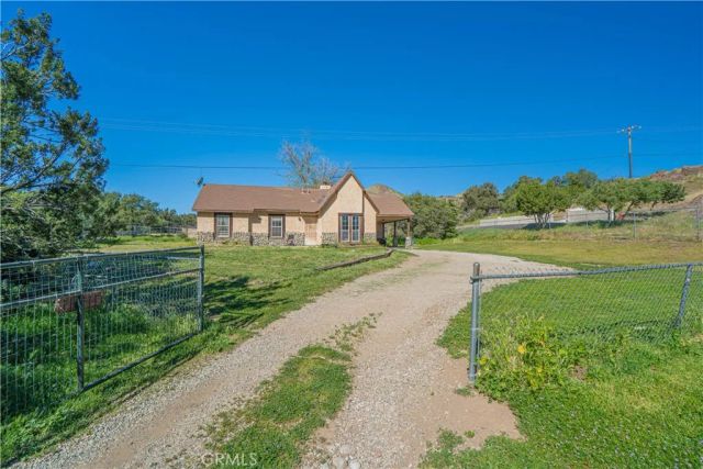 11424 Frascati Street, Agua Dulce, CA 91390