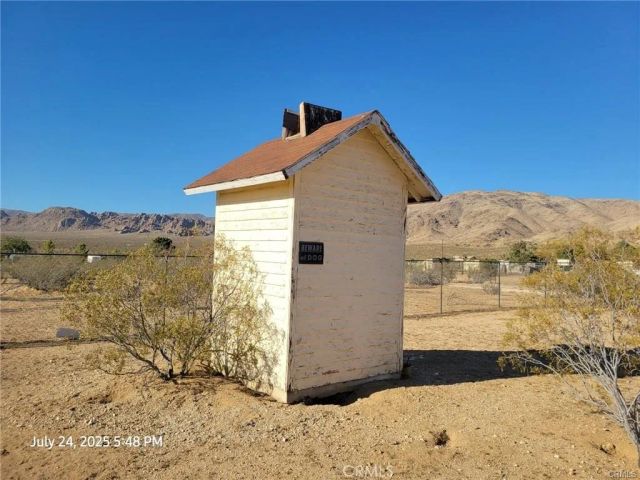 27177 Cahuilla Road, Apple Valley, CA 92307