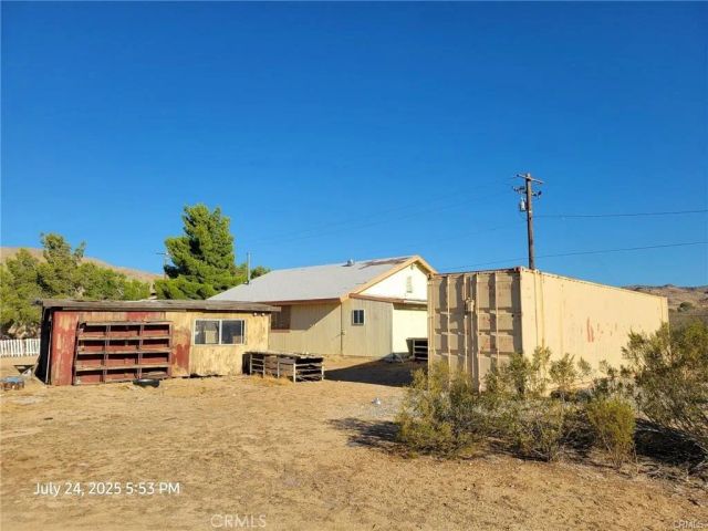 27177 Cahuilla Road, Apple Valley, CA 92307