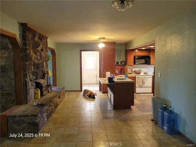 27177 Cahuilla Road, Apple Valley, CA 92307