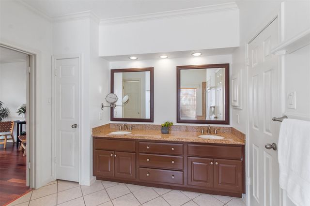 5127 Heathfield Court, Houston, TX 77084