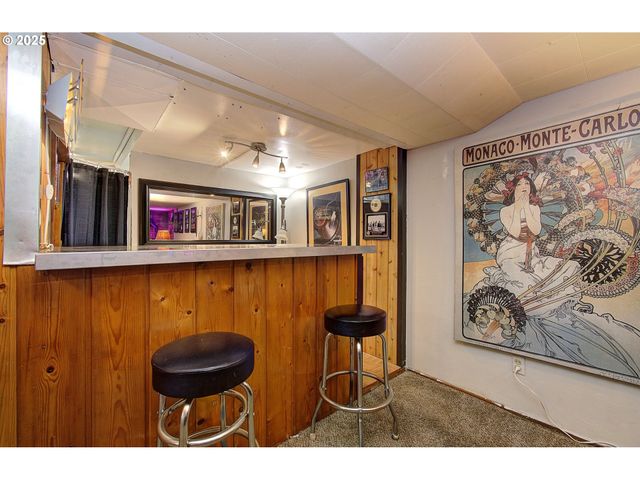 615 W 39TH St, Vancouver, WA 98660