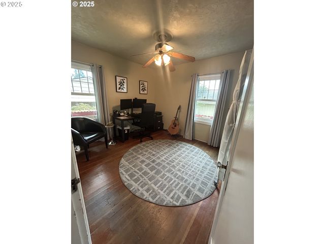 615 W 39TH St, Vancouver, WA 98660