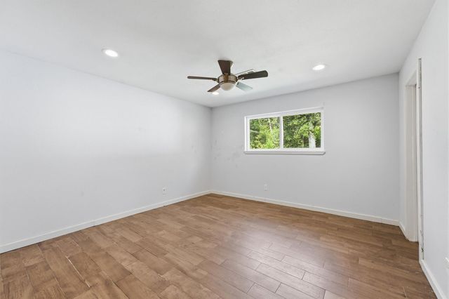 9819 Forest Hollow Drive, Baytown, TX 77521
