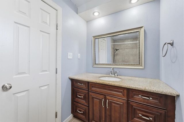 9819 Forest Hollow Drive, Baytown, TX 77521