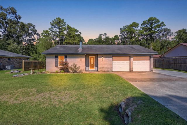 9819 Forest Hollow Drive, Baytown, TX 77521