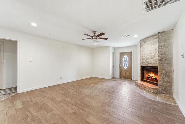 9819 Forest Hollow Drive, Baytown, TX 77521