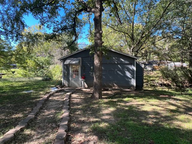 139 Evergreen Drive, Gun Barrel City, TX 75156