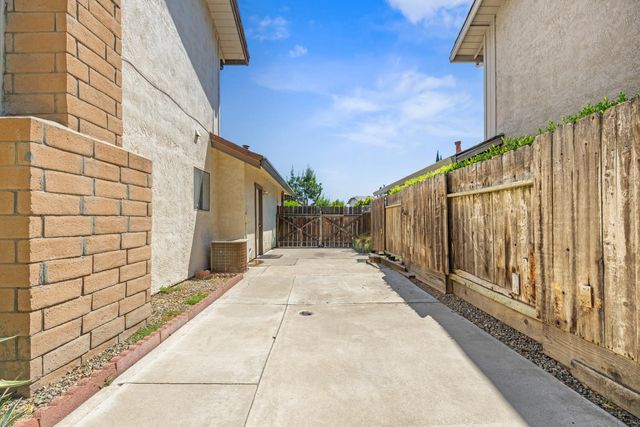 9843 Spindrift Way, Stockton, CA 95209