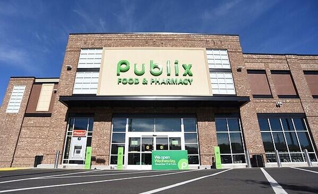 15 Holiday Lane, Chattanooga, TN 37415