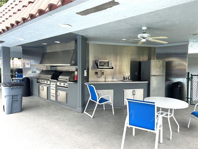 111 S Hollybrook Drive 107, Pembroke Pines, FL 33025