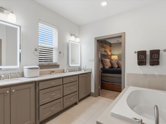 2965 Eric Lane, Farmers Branch, TX 75234