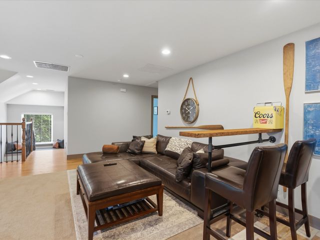 2965 Eric Lane, Farmers Branch, TX 75234