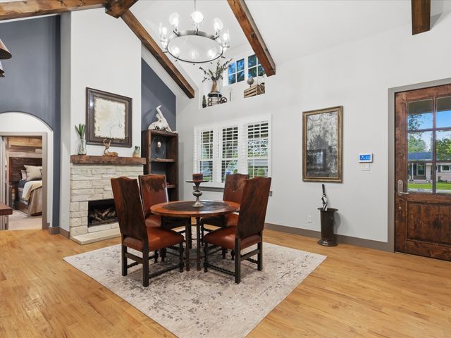 2965 Eric Lane, Farmers Branch, TX 75234