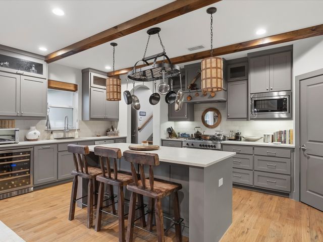 2965 Eric Lane, Farmers Branch, TX 75234