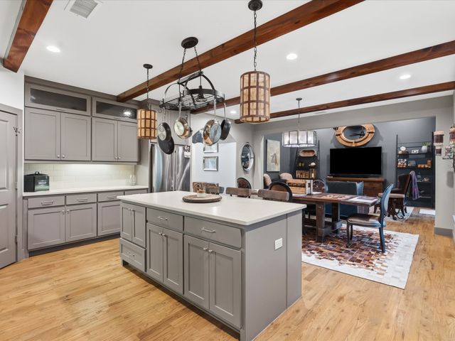 2965 Eric Lane, Farmers Branch, TX 75234