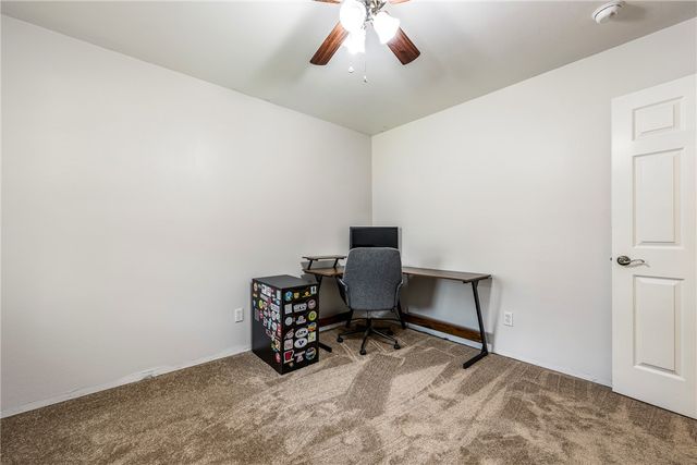 20600 Lakeshore Drive, Springdale, AR 72764