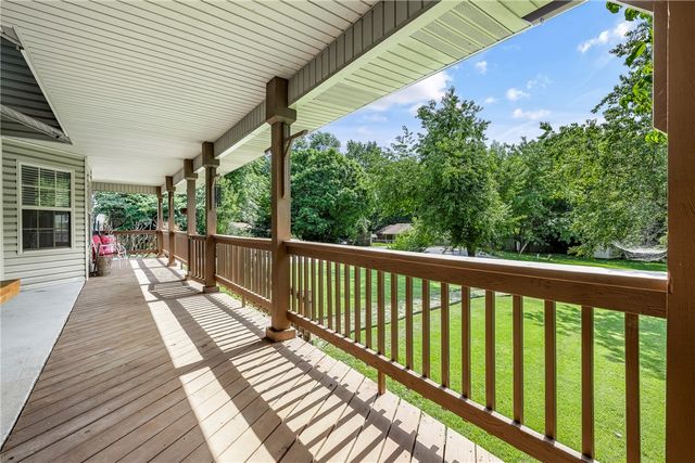20600 Lakeshore Drive, Springdale, AR 72764