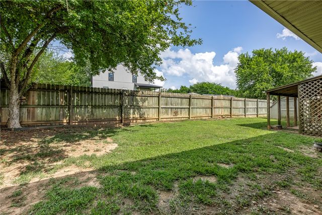 20600 Lakeshore Drive, Springdale, AR 72764