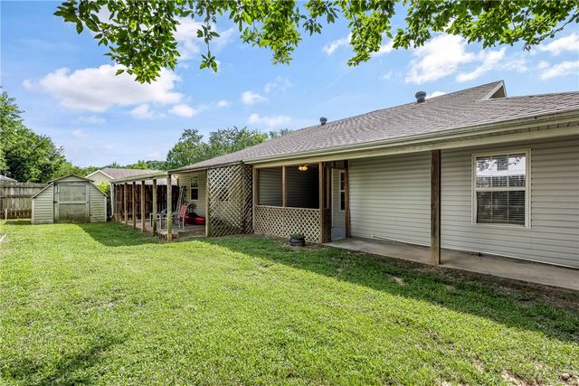 20600 Lakeshore Drive, Springdale, AR 72764