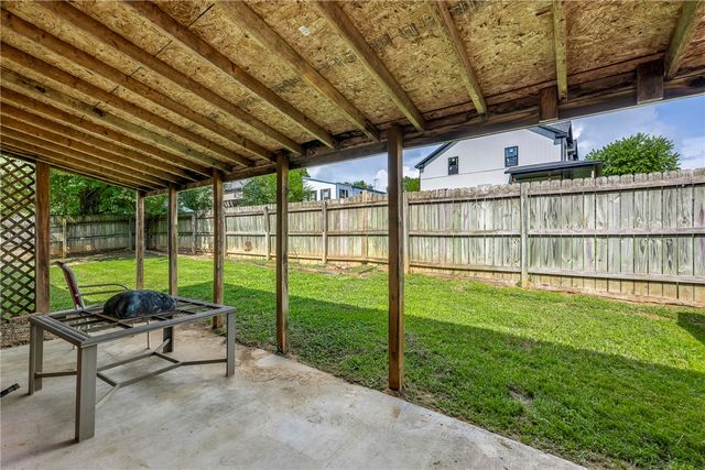 20600 Lakeshore Drive, Springdale, AR 72764
