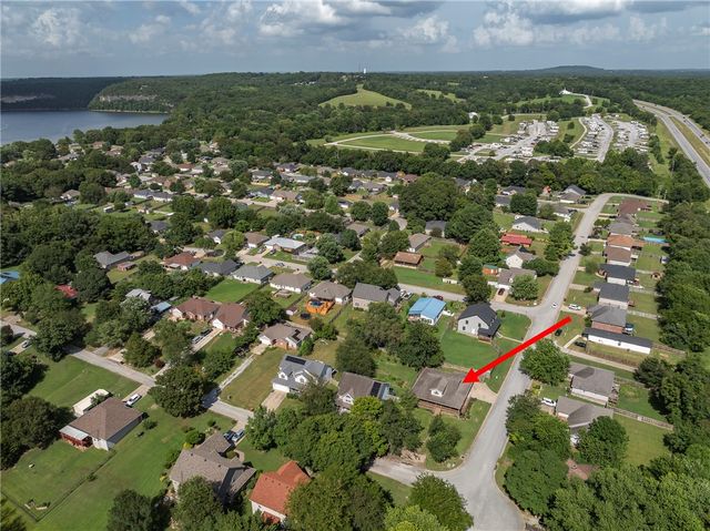20600 Lakeshore Drive, Springdale, AR 72764