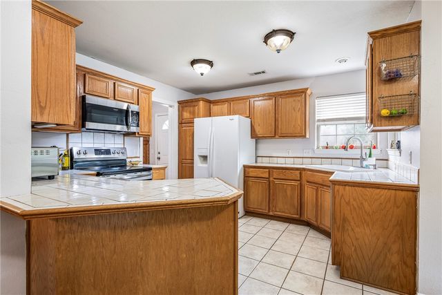 20600 Lakeshore Drive, Springdale, AR 72764
