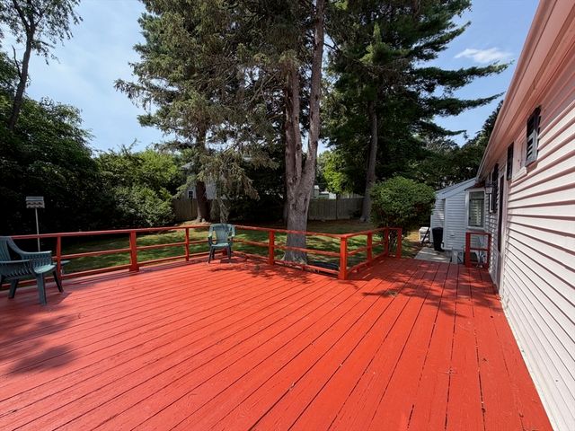 36 Carroll Rd, Woburn, MA 01801