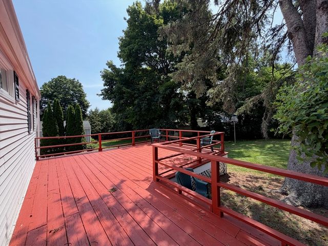 36 Carroll Rd, Woburn, MA 01801