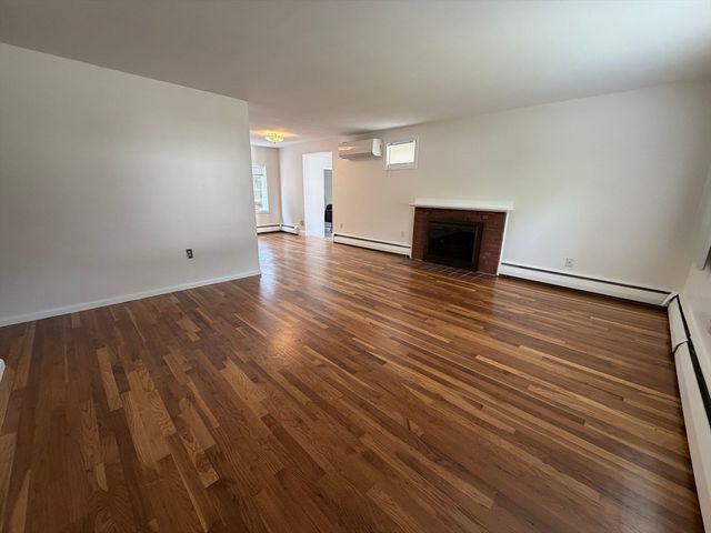 36 Carroll Rd, Woburn, MA 01801