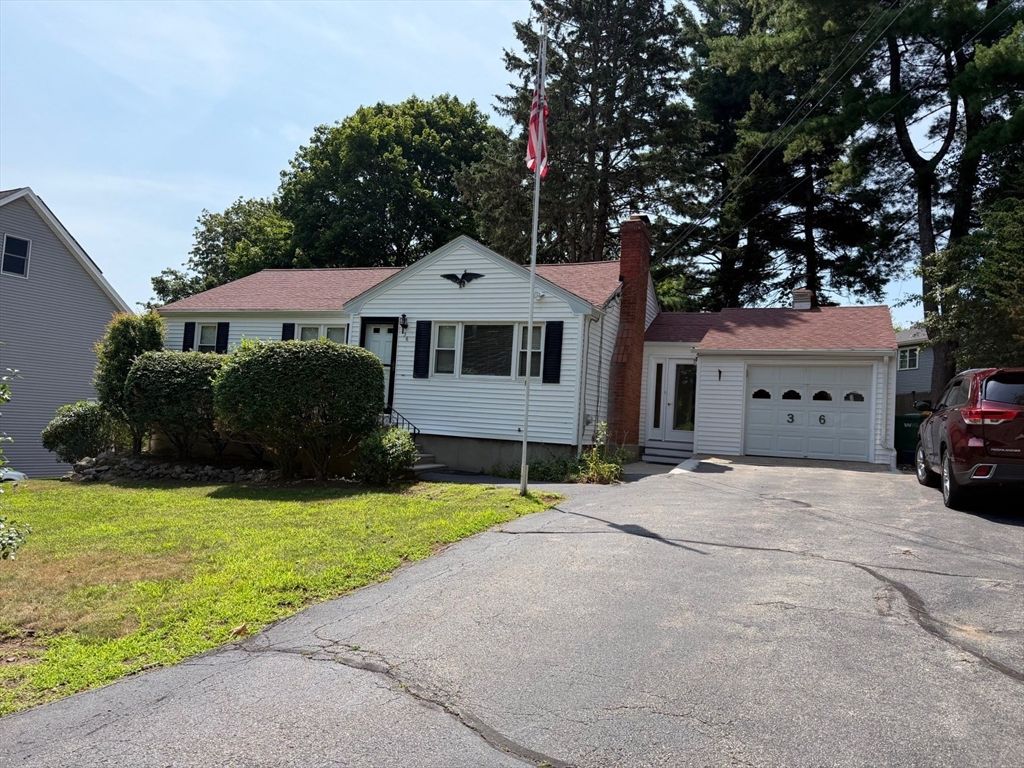 36 Carroll Rd, Woburn, MA 01801